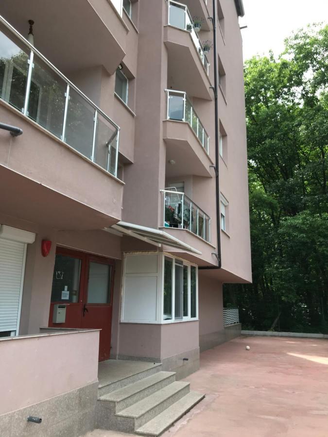 North Park Suite София Экстерьер фото