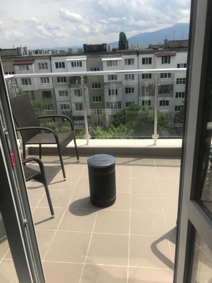 North Park Suite София Экстерьер фото